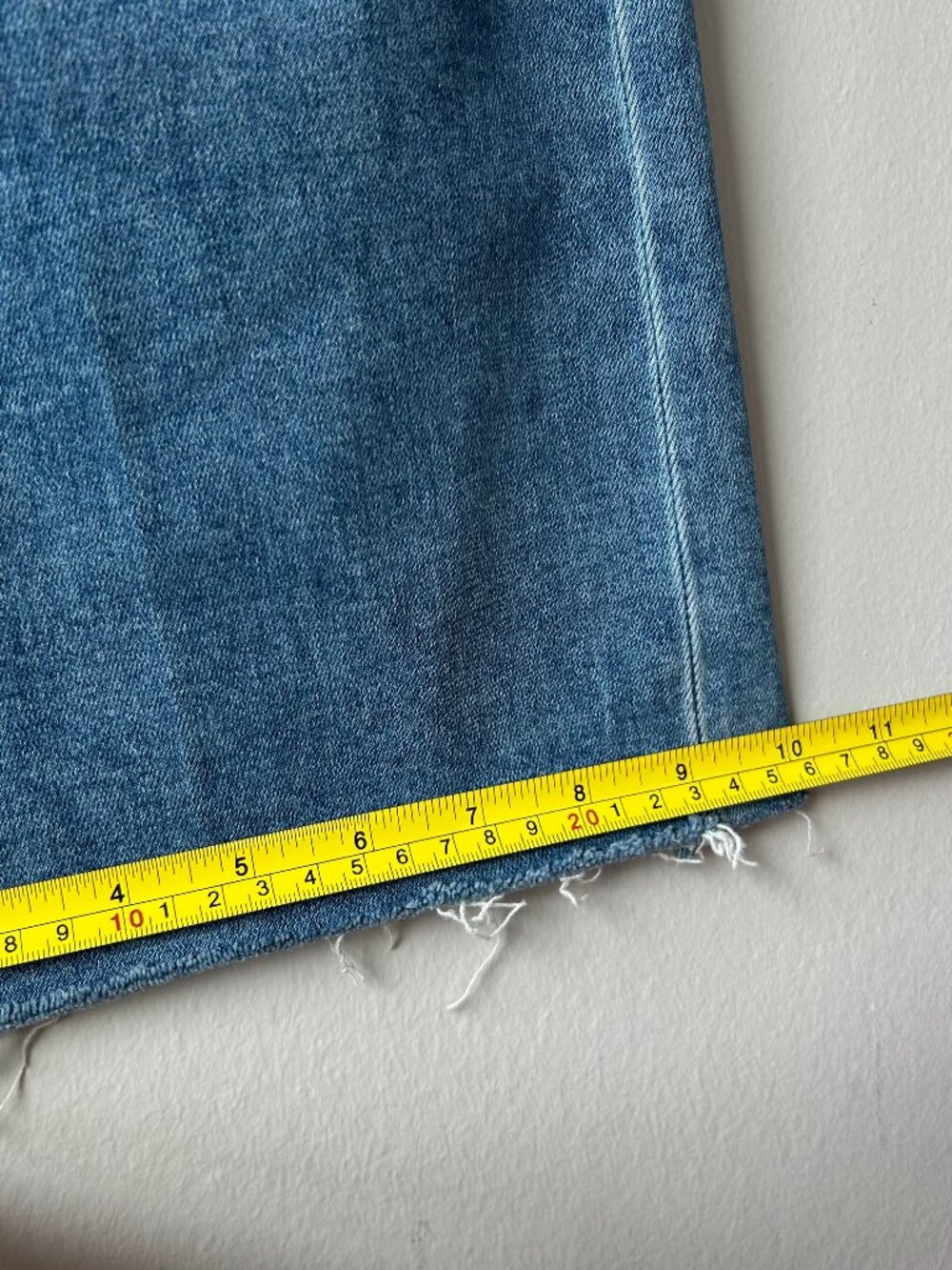PAIGE Anessa High Rise Wide Leg Crop Jeans Raw Hem Light Wash Denim Size 25 - Picture 14 of 15